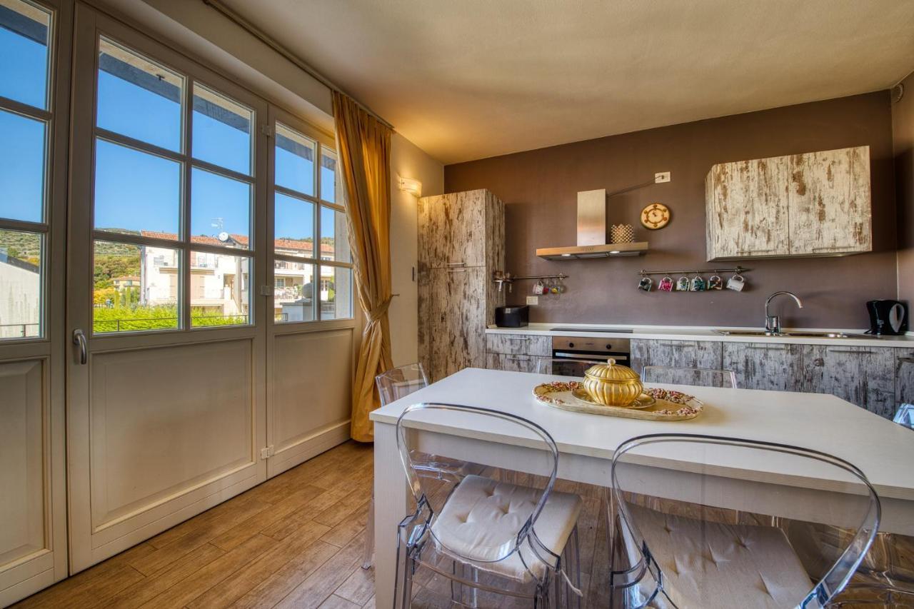 ApartmentsGarda - Corte dei Molini Esterno foto