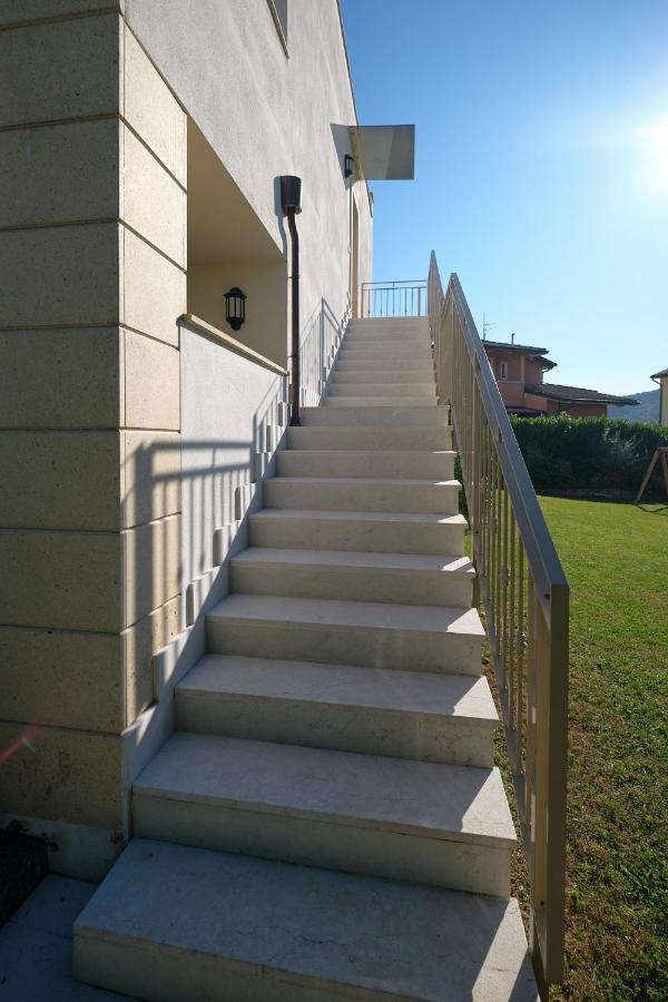ApartmentsGarda - Corte dei Molini Esterno foto