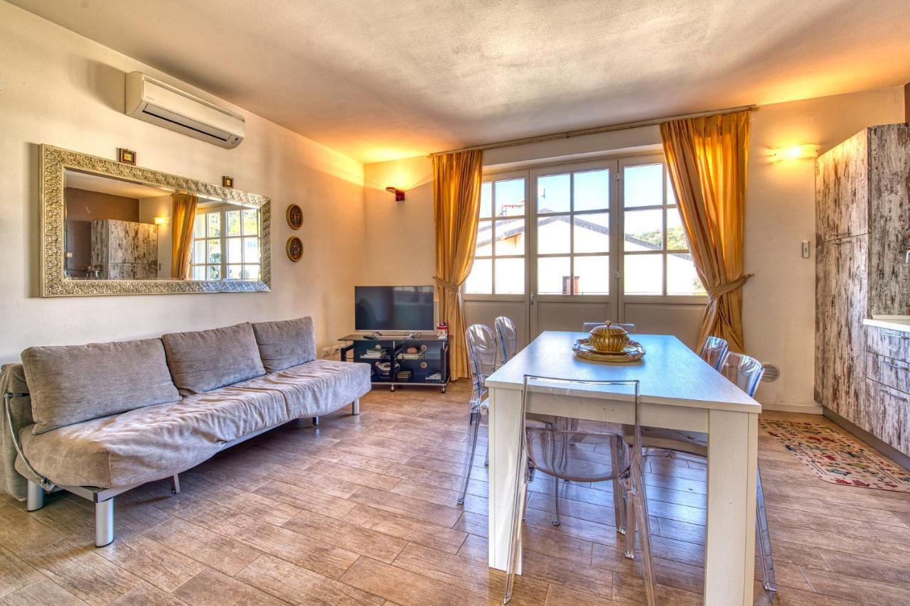 ApartmentsGarda - Corte dei Molini Esterno foto